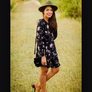 Floral dress! Long sleeve