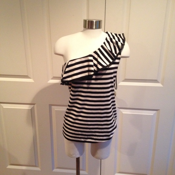 One shoulder striped top