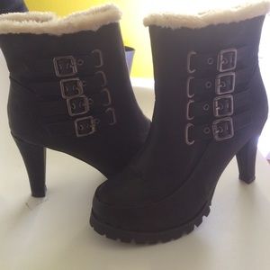 Korean trendy boots