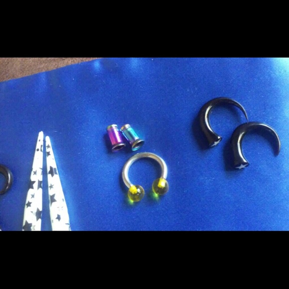 GAUGES & SEPTUM RING - Picture 3 of 3
