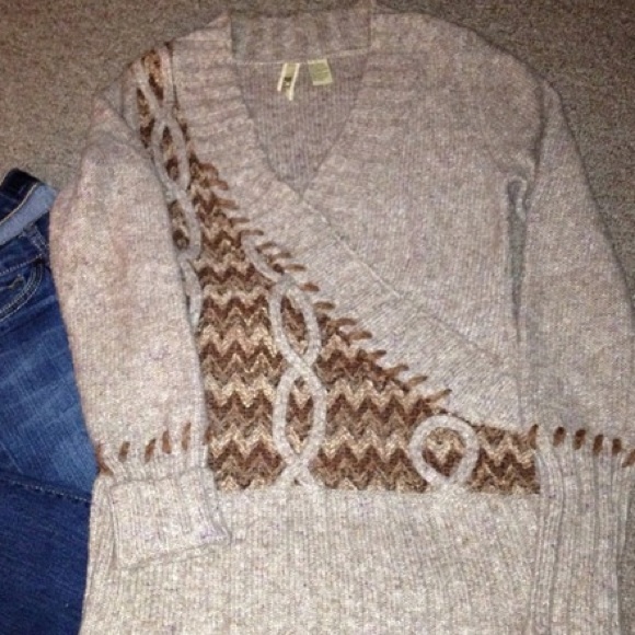 BKE sweater and Vanity denim shorts BUNDLE