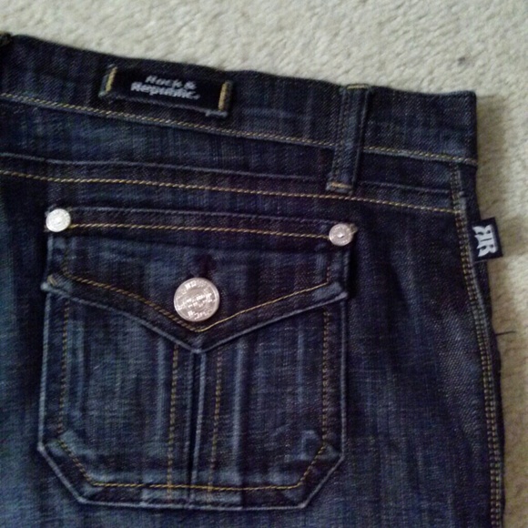 ROCK & REPUBLIC BOOT CUT JEANS 34" inseam - Picture 3 of 4