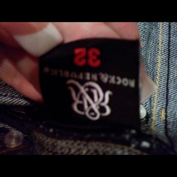 ROCK & REPUBLIC BOOT CUT JEANS 34" inseam - Picture 4 of 4