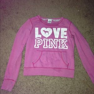 Cute Victoria Secret Pink sweater ☺️💅🏾