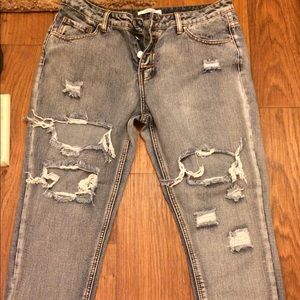 Distress boyfriend jeans