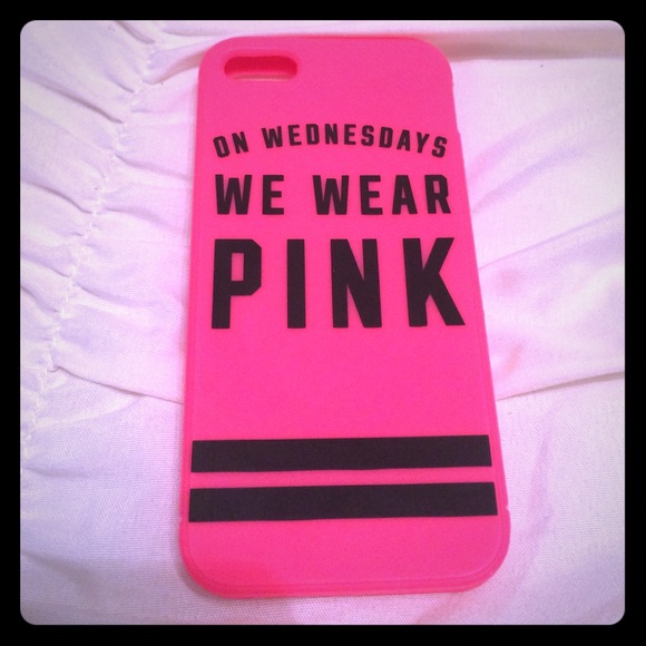 Victoria's Secret Accessories - NEW!! VS PINK iPhone 5/5s Case