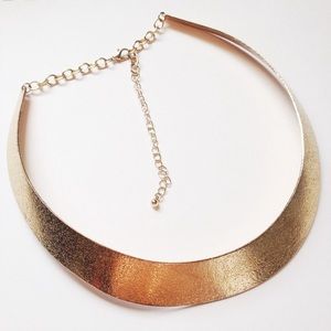 Gold Textured Collar Necklace