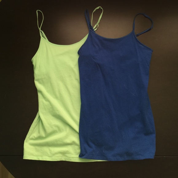 5🌸mossimo supply co tank top bundle!!🌸 - Picture 3 of 4