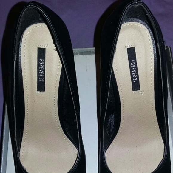 🚫SOLDHigh heels Forever 21(SOLD LOCALLY ) - Picture 2 of 4