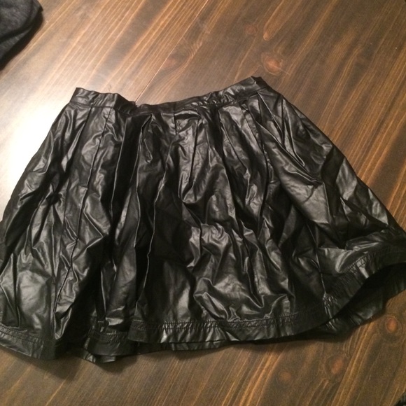 Pleather forever 21 Skirt. Small