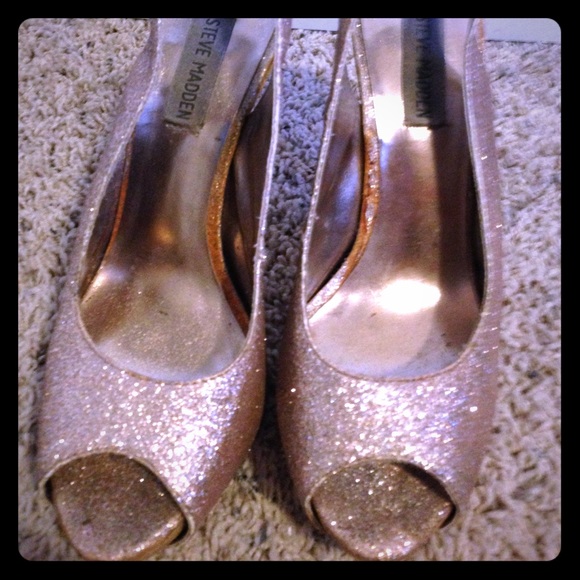 Steve Madden nude sparkle glitter peep toe heels