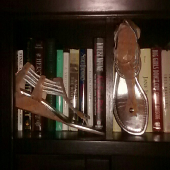 Donald Pilner sandals