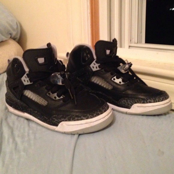 Cool Grey / Wolf Grey Spizikes ! - Picture 2 of 4