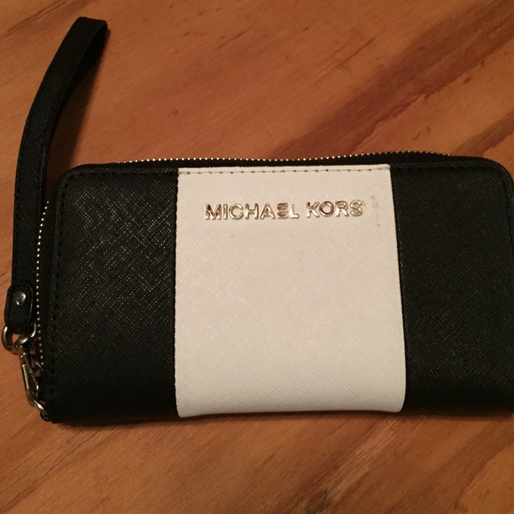 Michael Kors wallet Authentic Black and White
