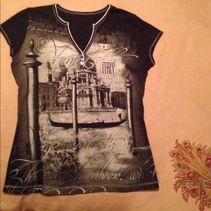 SOLD Fashionable tee