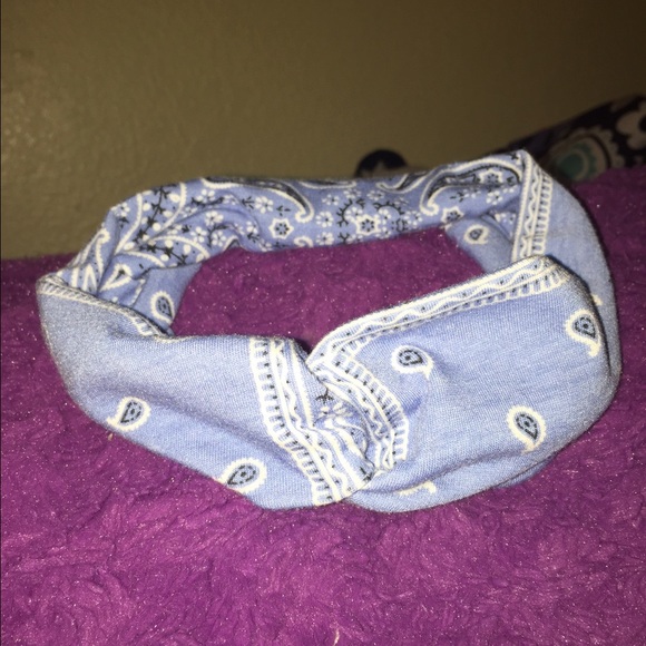 Headband - Picture 2 of 3
