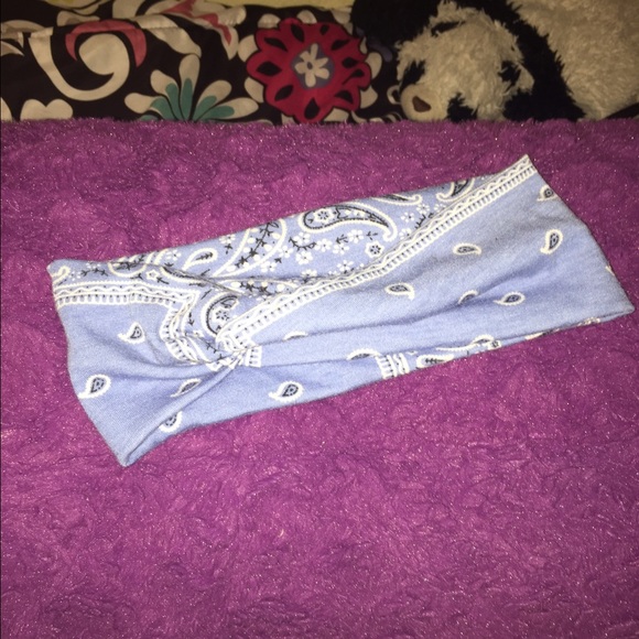 Headband - Picture 3 of 3