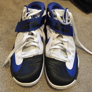 Nike Lebron basketball shoes