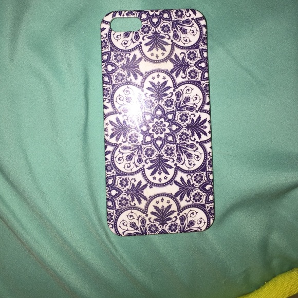 iPhone 5 case - Picture 1 of 2