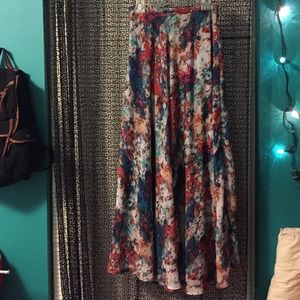 Floral flowy maxi skirt