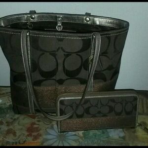 Authentic Coach purse & wallet