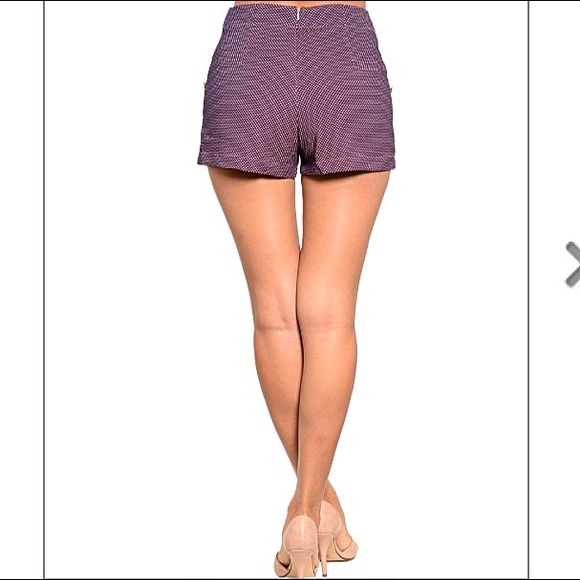 Navy blue pink high-waisted shorts gold buttons - Picture 3 of 4