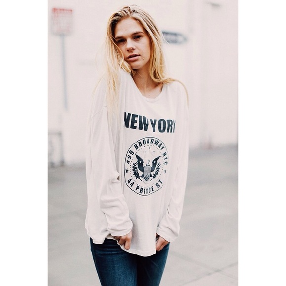 New York long sleeve cream shirt