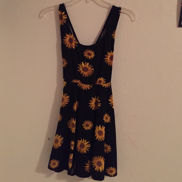 Casual Sunflower Dress