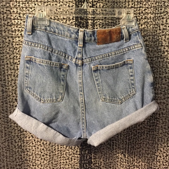 Highwaisted shorts - Picture 2 of 2