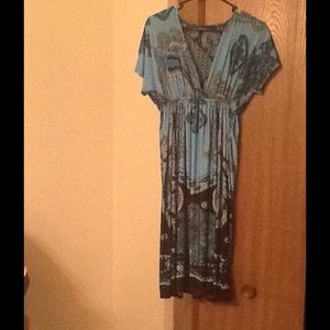 🎯 Bundled  Kimono Dress, maxi dress and Sweatet🎯