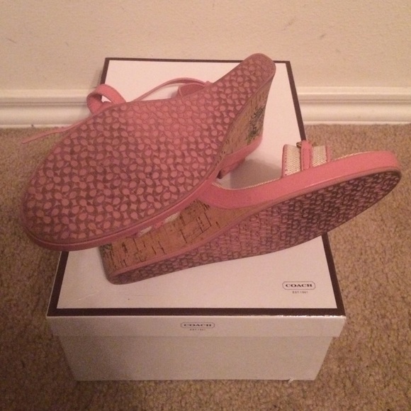 Authentic Coach Shoes! Great for summer! - Picture 4 of 4