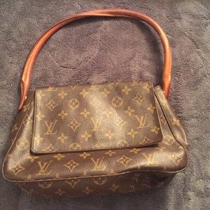 Louis vonton like new