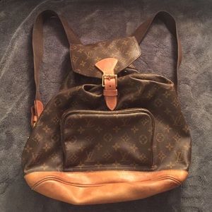Louis vonton bag back.. Original
