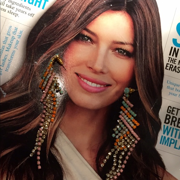 Gorgeous Drop Earrings using summery colors