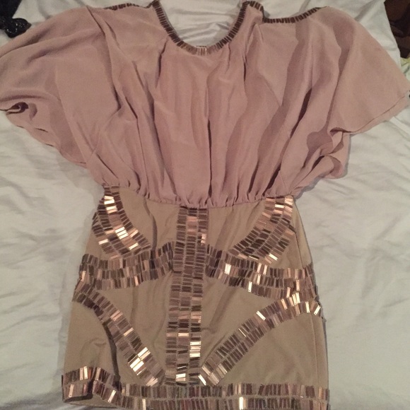 This is so beautiful on!