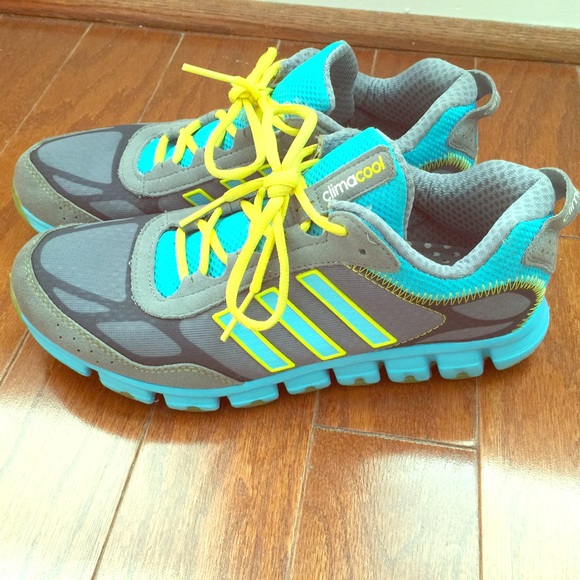 🚫SOLD🚫Adidas Climacool running shoes