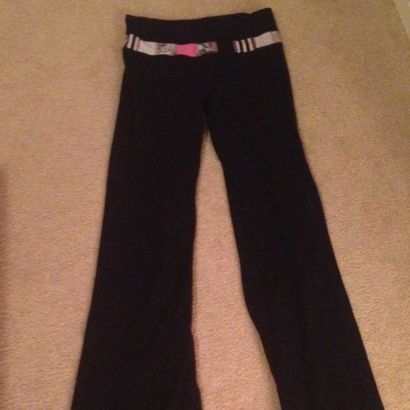 Long flared lululemon pants (reversible)