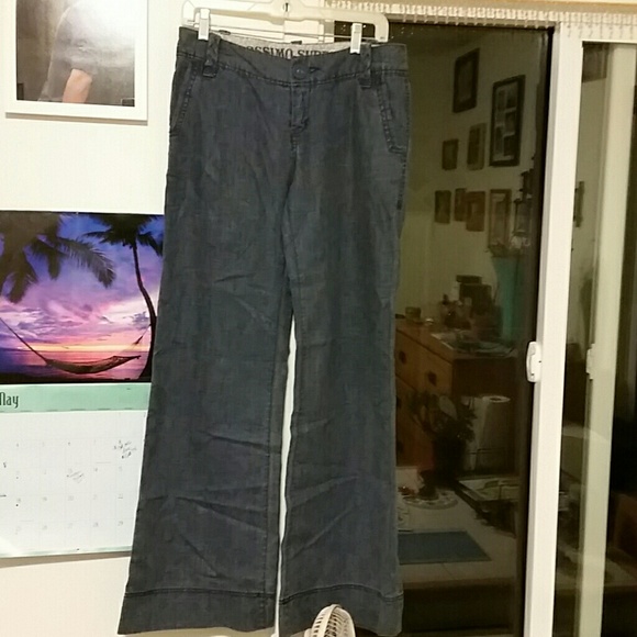 Dark blue trousers