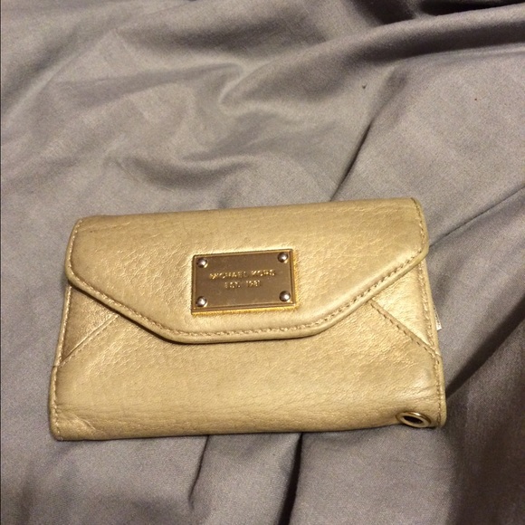 Michael Kors IPhone Wallet