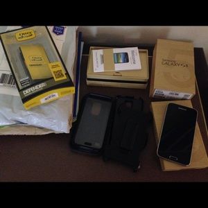 SOLD SOLD!! UNLOCKED Samsung Galaxi 5 + Otter case
