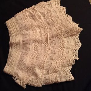 Vanilla colored lace shorts!!