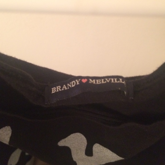 Brandy Melville LA bones tank - Picture 2 of 4