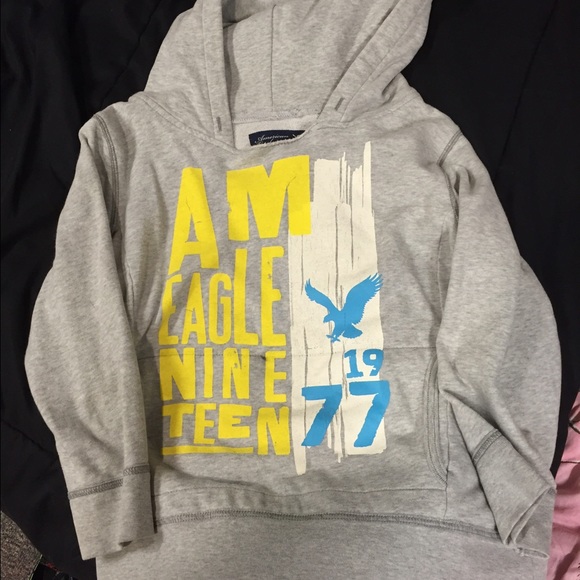 American eagle sweater