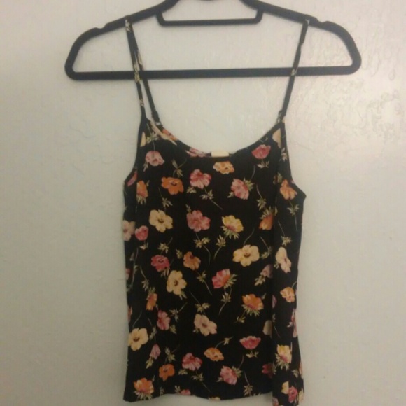 Floral tank top size Small