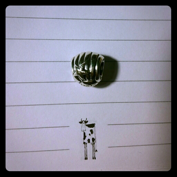 Pandora shell charm