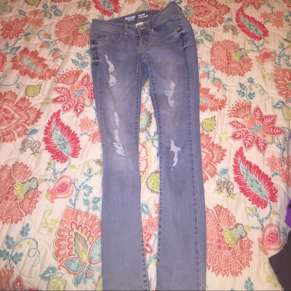 Skinny ripped jeans