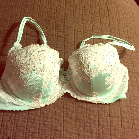 Victoria's secret bra mint color
