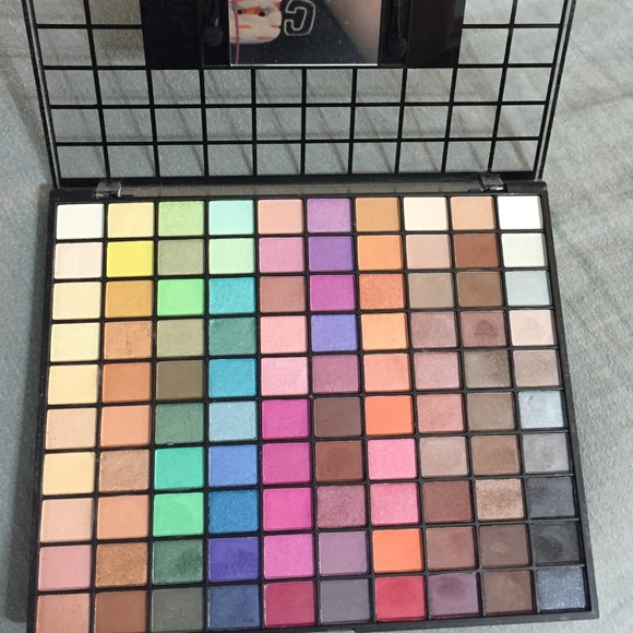 Makeup bundle!