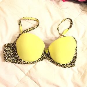34 c yellow/leopard Victoria's Secret PINK