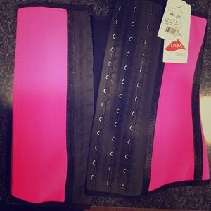 Ann Chery waist trainer